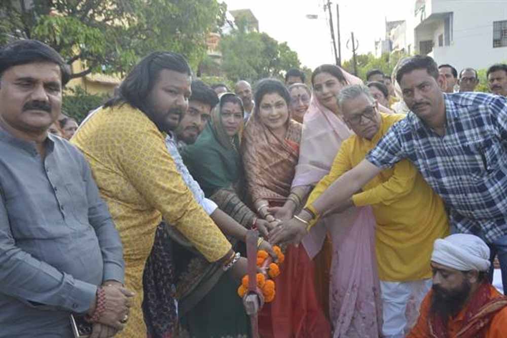 जनता की सेवा और क्षेत्र का विकास ही हमारा मूलमंत्र : राज्यमंत्री गौर