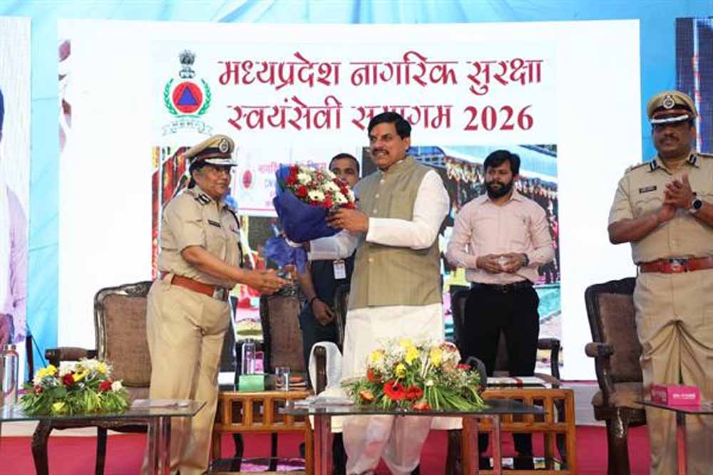 होमगार्ड और नागरिक सुरक्षा से जुड़े स्वयंसेवक, आपदा में सुरक्षा कवच का करते हैं कार्य : मुख्यमंत्री डॉ. यादव