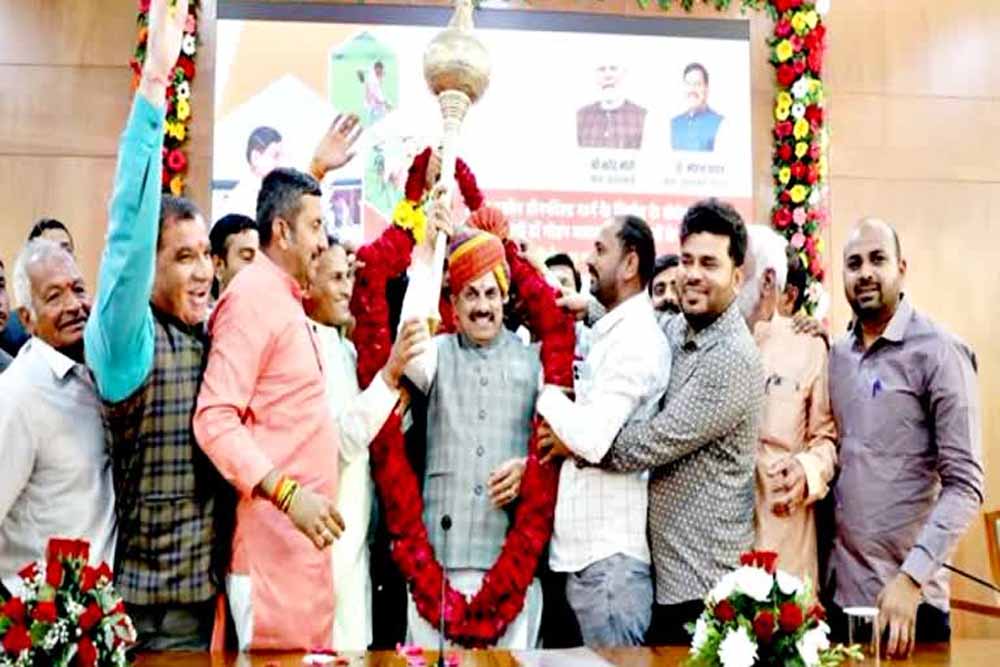 इंदौर-उज्जैन ग्रीनफील्ड परियोजना किसान और सरकार के बीच विश्वास की बनेगी मिसाल : मुख्यमंत्री डॉ. यादव