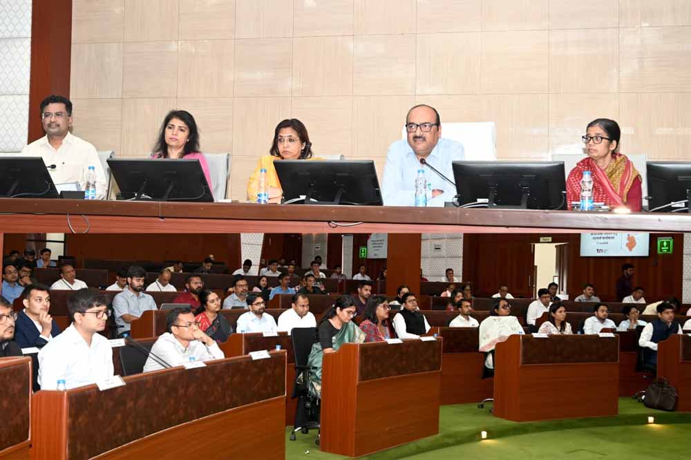 मुख्य सचिव  विकास शील की अध्यक्षता में सम्पन्न हुई नक्सल प्रभावित जिलों के आजीविका संवर्धन हेतु परामर्श कार्यशाला