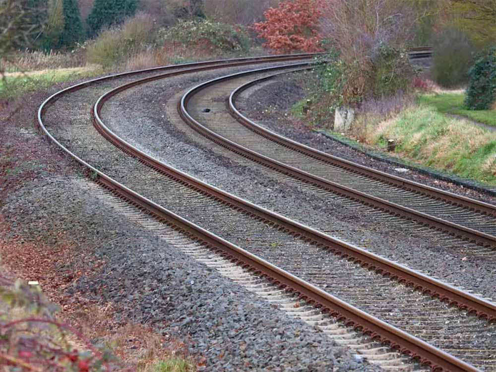 सतना में दिल दहला देने वाली घटना, महिला ने बेटी संग मालगाड़ी के आगे कूदकर दी जान