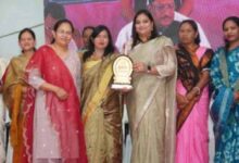 अंतरराष्ट्रीय महिला दिवस पर आंगनबाड़ी कार्यकर्ता, बिहान योजना व अन्य विधा से जुड़ी महिलाओं का सम्मान