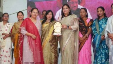 अंतरराष्ट्रीय महिला दिवस पर आंगनबाड़ी कार्यकर्ता, बिहान योजना व अन्य विधा से जुड़ी महिलाओं का सम्मान