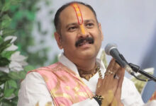 सीहोर में महादेव की होली, पंडित मिश्रा बोले—नबाव ने रोकी थी, हमने फिर शुरू की; अमेरिका-इजराइल और ईरान युद्ध पर कहा—अब शांति हो