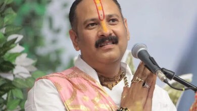 सीहोर में महादेव की होली, पंडित मिश्रा बोले—नबाव ने रोकी थी, हमने फिर शुरू की; अमेरिका-इजराइल और ईरान युद्ध पर कहा—अब शांति हो