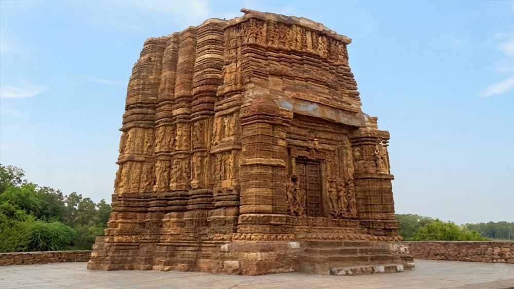 पत्थरों में दर्ज इतिहास: जहाँ हर पत्थर कहती है एक कहानी