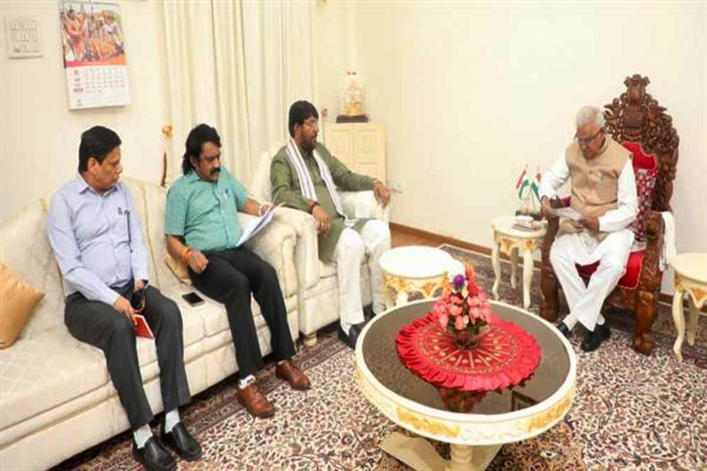 राज्यपाल  पटेल मुख्‍यमंत्री दुधारू पशु प्रदाय योजना के हितग्राहियों को पशुओं की देंगे सौगात