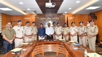 पुलिस महानिदेशक कैलाश मकवाणा ने आगामी भर्ती प्रक्रिया को और बेहतर बनाने हेतु उप पुलिस महानिरीक्षकों के साथ की समीक्षा बैठक पुलिस महानिदेशक कैलाश मकवाणा ने आगामी भर्ती प्रक्रिया को और बेहतर बनाने हेतु उप पुलिस महानिरीक्षकों के साथ की समीक्षा बैठक