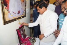 मुख्यमंत्री डॉ. यादव ने उज्जैन में दिवंगत गुरकीरत के चित्र पर पुष्प अर्पित कर दी श्रद्धांजलि