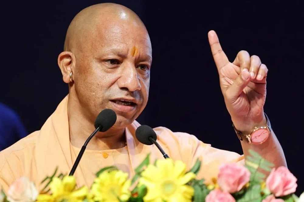 योगी सरकार के प्रयास से रेफरल से समाधान की ओर बढ़ रहे छोटे जिलों के अस्पताल