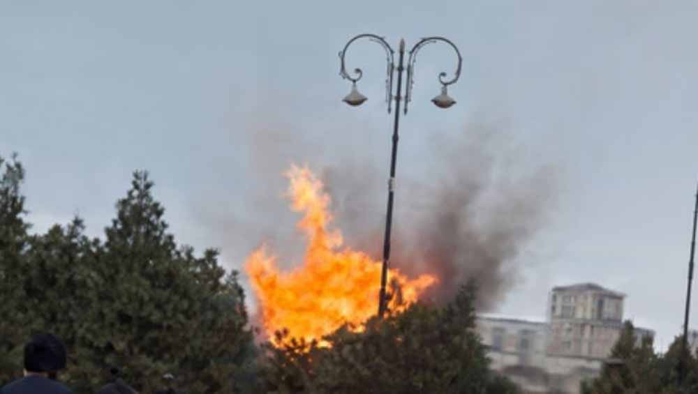 अजरबैजान ने ईरान सीमा पर खोला सड़क मार्ग, ड्रोन हमले के बाद लगाया था बंदिश