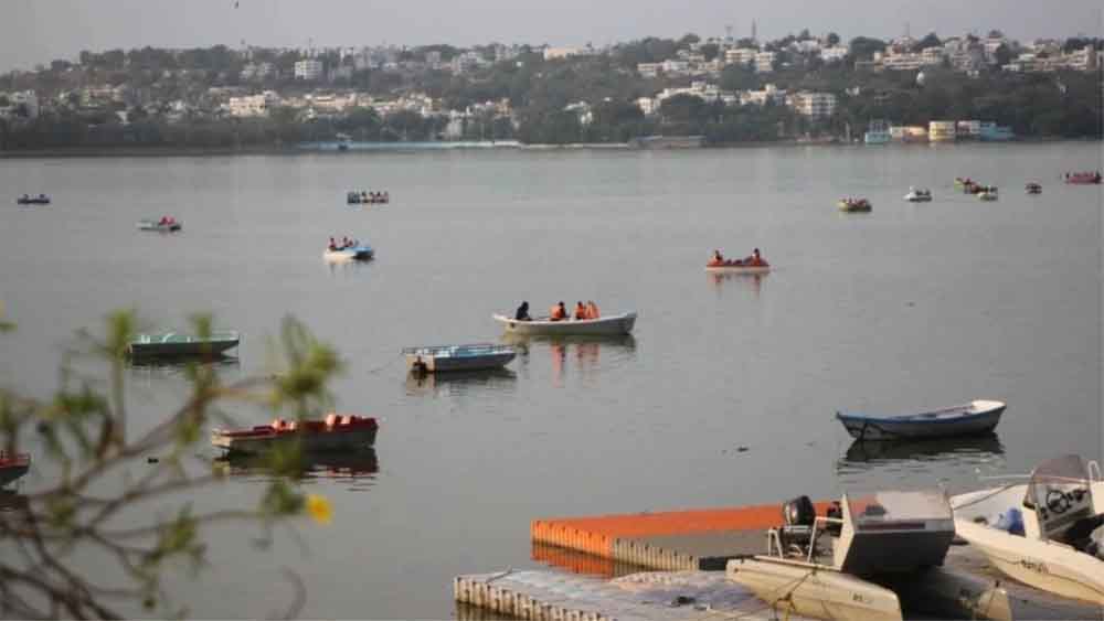 भोपाल का लाइफलाइन तालाब अतिक्रमण की चपेट में, 300 से ज्यादा कब्जों पर उठे सवाल भोपाल का लाइफलाइन तालाब अतिक्रमण की चपेट में, 300 से ज्यादा कब्जों पर उठे सवाल