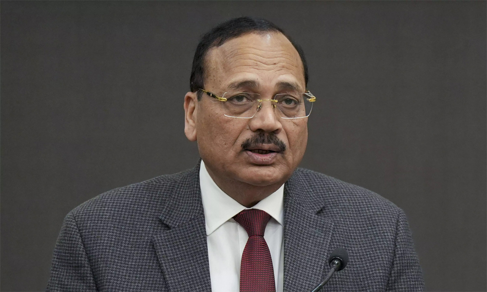 CJI के आदेश पर भाई को फोन! कोर्ट में जस्टिस सूर्यकांत ने लगाई फटकार