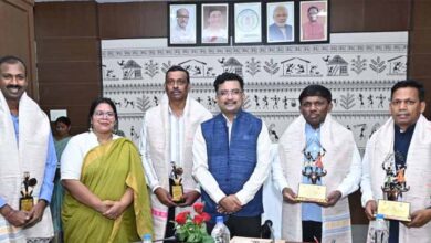 गोवा के मंत्री डॉ. रमेश तावड़कर ने देखी छत्तीसगढ़ की जनजातीय गौरव की झलक