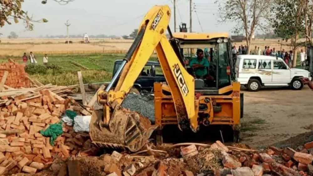 टीटी नगर से होगी शुरुआत, सीमांकन पूरा, 347 को जारी किया अंतिम नोटिस, 100 से ज्यादा झुग्गियां हटाने की तैयारी टीटी नगर से होगी शुरुआत, सीमांकन पूरा, 347 को जारी किया अंतिम नोटिस, 100 से ज्यादा झुग्गियां हटाने की तैयारी