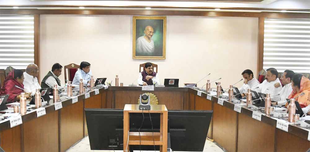 कल्याणकारी योजनाओं सहित अन्य कार्यों के लिए 33 हजार 240 करोड़ रूपये की स्वीकृति