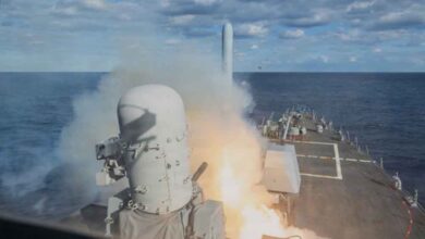 ईरान का पलटवार! अमेरिकी तेल टैंकर पर मिसाइल हमला, समुद्र में भड़की भीषण आग ईरान का पलटवार! अमेरिकी तेल टैंकर पर मिसाइल हमला, समुद्र में भड़की भीषण आग