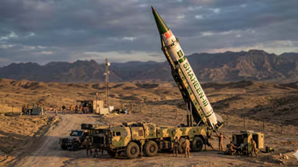 11,000 किमी दूर तक हमला? पाकिस्तान की मिसाइल क्षमता और असली सच्चाई 11,000 किमी दूर तक हमला? पाकिस्तान की मिसाइल क्षमता और असली सच्चाई