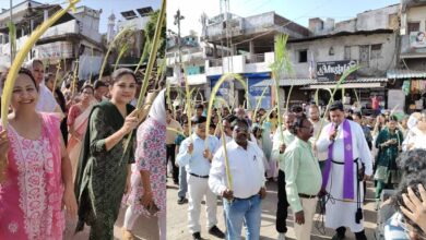पाम संडे पर प्रार्थना और जुलूस, देश-विदेश में शांति की कामना पाम संडे पर प्रार्थना और जुलूस, देश-विदेश में शांति की कामना