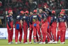 ईशान का अर्धशतक, हैदराबाद का बड़ा स्कोर—RCB के सामने 202 रन की चुनौती