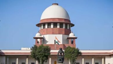 CM पर धमकाने का आरोप, महिला पहुंची सुप्रीम कोर्ट; जज की टिप्पणी से बढ़ी चर्चा