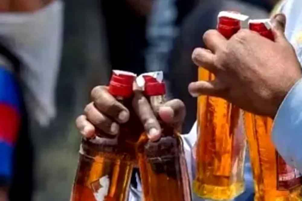 एमपी में शराब नीति सख्त: नई दुकानें नहीं खुलेंगी, अहाते भी बंद रखने का फैसला एमपी में शराब नीति सख्त: नई दुकानें नहीं खुलेंगी, अहाते भी बंद रखने का फैसला