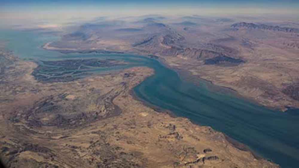 स्ट्रेट ऑफ होर्मुज पर संकट: ईरान ने रोका रास्ता तो भारत में महंगा होगा पेट्रोल