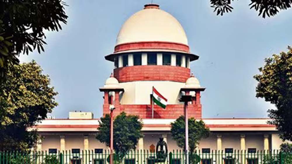 रील्स का असर: कपल को लगा CJI के घर होगी शादी, सुप्रीम कोर्ट पहुंचकर चौंके रील्स का असर: कपल को लगा CJI के घर होगी शादी, सुप्रीम कोर्ट पहुंचकर चौंके