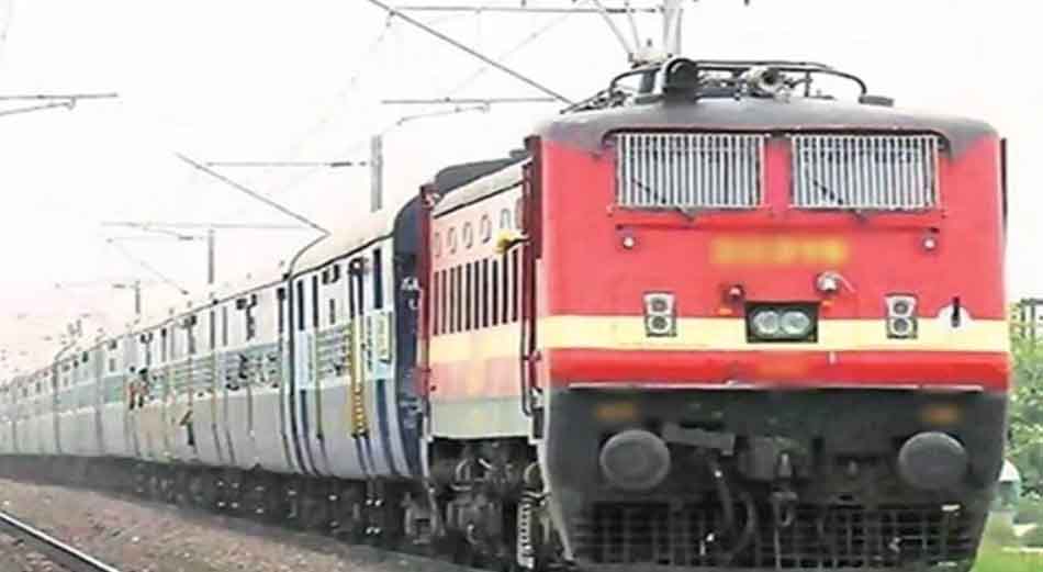 अब और तेज दौड़ेगी श्रीधाम एक्सप्रेस, एलएचबी रैक से यात्रियों को मिलेगा आरामदायक सफर अब और तेज दौड़ेगी श्रीधाम एक्सप्रेस, एलएचबी रैक से यात्रियों को मिलेगा आरामदायक सफर