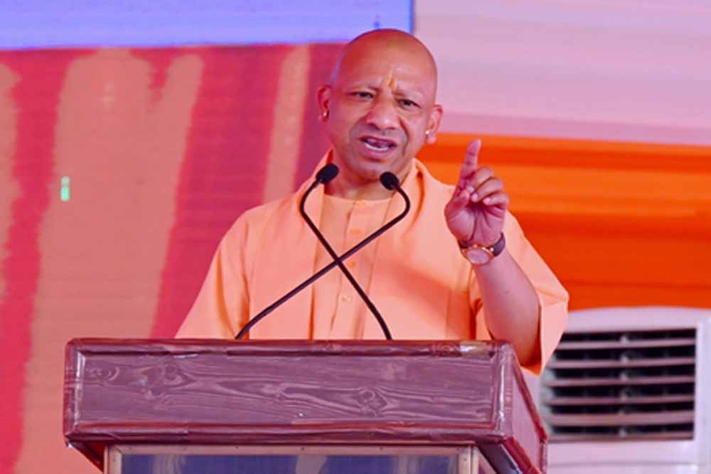 सनातन विरोधी जगहों से दूर हो रही नई पीढ़ी — सीएम योगी का बड़ा बयान