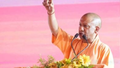 रजिस्ट्री से पहले होगी मालिकाना हक की सख्त जांच, भू-माफियाओं पर योगी सरकार का बड़ा एक्शन रजिस्ट्री से पहले होगी मालिकाना हक की सख्त जांच, भू-माफियाओं पर योगी सरकार का बड़ा एक्शन