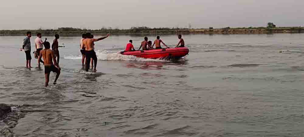 दादी को अंतिम विदाई देने गए 4 चचेरे भाई गंगा में डूब,मेरठ के जलालपुर गांव में पसरा मातम