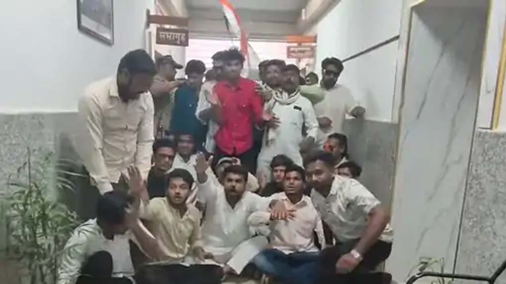 शाजापुर में 12 नामजद और 150 कांग्रेसियों पर केस दर्ज, SP बोले- सुरक्षा चूक पर TI देंगे जवाब