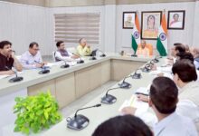 बुनकरों की आय, सम्मान और स्थायित्व सुनिश्चित करना प्राथमिकता: मुख्यमंत्री योगी आदित्यनाथ