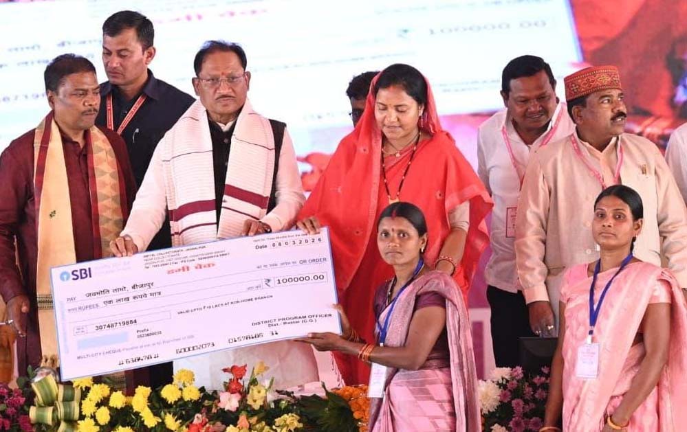 रायपुर : विशेष लेख : स्वाभिमान की नई पहचान : छत्तीसगढ़ में महिला सशक्तिकरण का स्वर्णिम दौर