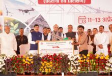 रायसेन में दिवसीय राष्ट्रीय उन्नत कृषि महोत्सव का आगाज, मंच पर एक साथ दिखे रक्षामंत्री, कृषि मंत्री और मुख्यमंत्री