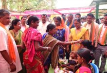 रायपुर : जिले के दूरस्थ गांव चिंगनार में लगा जनसमस्या निवारण शिविर