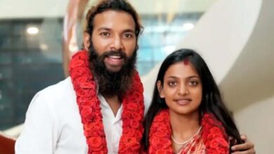 मोनालिसा फरमान को छोड़कर भाग गई? वायरल वीडियो से खुली नई कहानी मोनालिसा फरमान को छोड़कर भाग गई? वायरल वीडियो से खुली नई कहानी