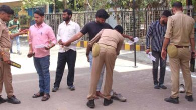 लखनऊ में होमगार्ड भर्ती परीक्षा के दौरान सख्त जांच, अभ्यर्थियों के आभूषण भी उतरवाए गए