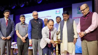 व्यक्तियों को रोजगार चाहने वाला बनने के बजाय रोजगार देने वाला बनाएं- केन्द्रीय मंत्री ओंराव