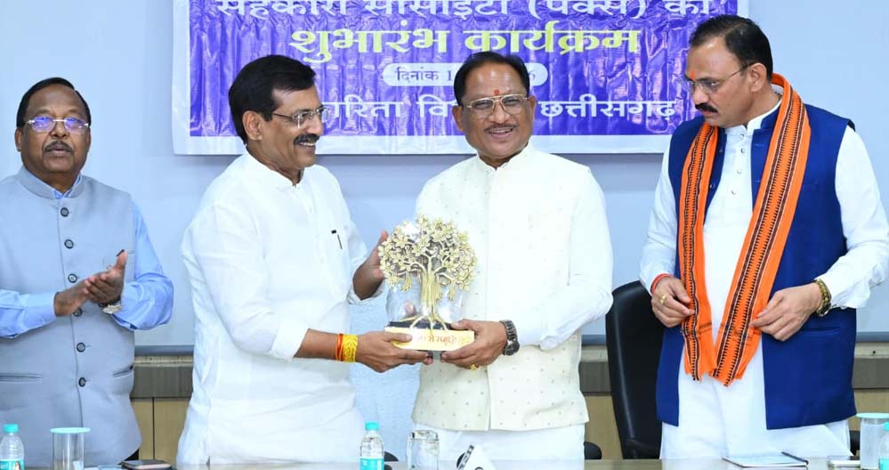 सहकार से समृद्धि के संकल्प को साकार करने की दिशा में ऐतिहासिक कदम साबित होंगे नवगठित पैक्स: मुख्यमंत्री साय