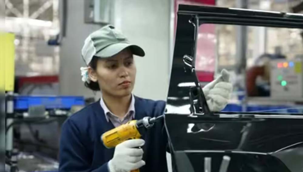 महिला भागीदारी पर चर्चा के बीच Maruti का बड़ा ऐलान, फैक्ट्री में बढ़ी ‘वुमन पावर’ महिला भागीदारी पर चर्चा के बीच Maruti का बड़ा ऐलान, फैक्ट्री में बढ़ी ‘वुमन पावर’