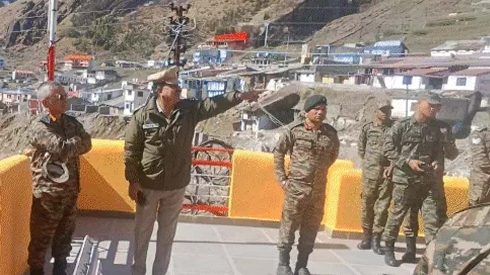 बद्रीनाथ पहुंचे CDS, चारधाम यात्रा की तैयारियों का किया ग्राउंड निरीक्षण, 3 दिन बाद होगी शुरुआत