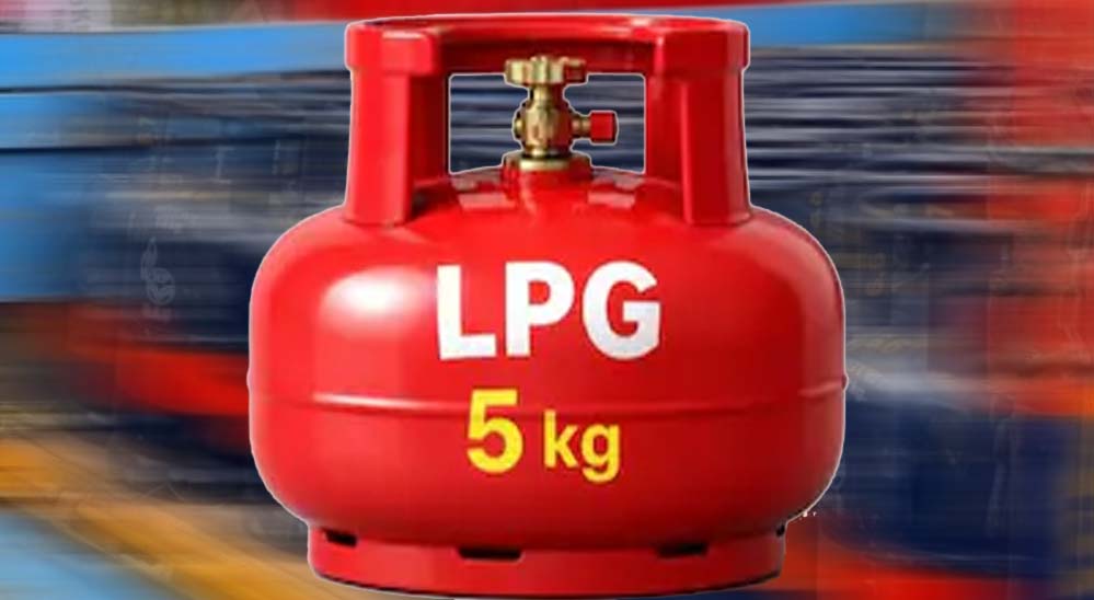 प्रवासी मजदूरों को 5 किलो FTL एलपीजी सिलेंडर: प्रशासन के सख्त निर्देश, पारदर्शी वितरण पर जोर