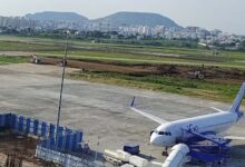 पुणे एयरपोर्ट पर वायुसेना विमान की हार्ड लैंडिंग, गियर फेल होने से रनवे हुआ बंद