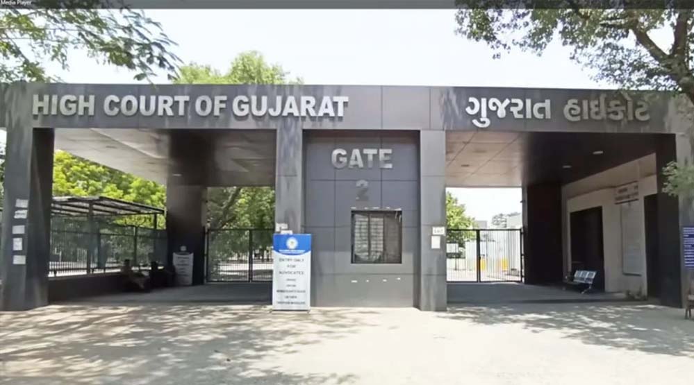 आप एक अनपढ़ आदमी हैं, अपनी शक्तियां भी नहीं जानते