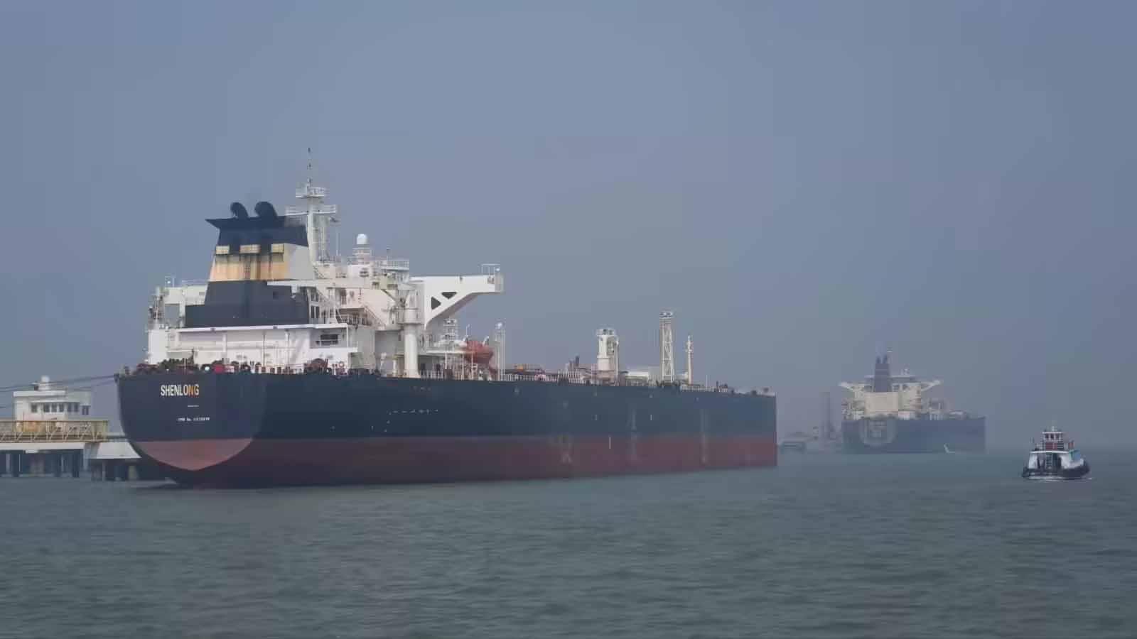 स्ट्रेट ऑफ होर्मुज खुलते ही सुधर सकता है तेल उत्पादन, गोल्डमैन सैक्स का अनुमान