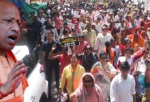 महिला अधिकार के लिए सड़क पर उतरे मुख्यमंत्री योगी आदित्यनाथ
