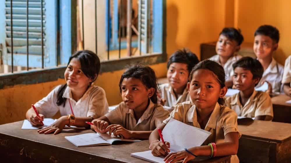 योगी सरकार में बदली बेसिक शिक्षा की तस्वीर, नामांकन से लेकर गुणवत्ता तक ऐतिहासिक सुधार