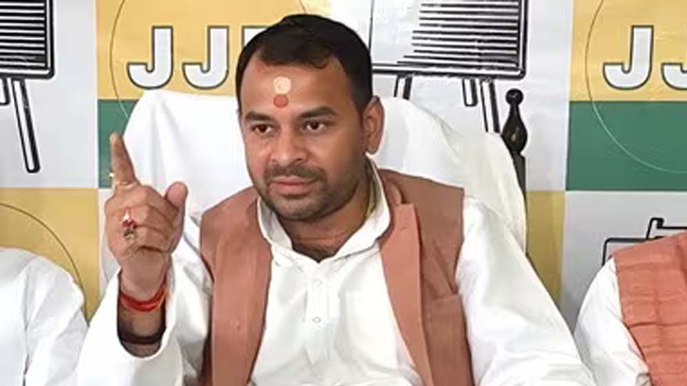 ‘राहुल गांधी को मीट-मुर्गा बनाएं, प्रियंका ही चला सकती हैं INDIA ब्लॉक’: तेज प्रताप यादव